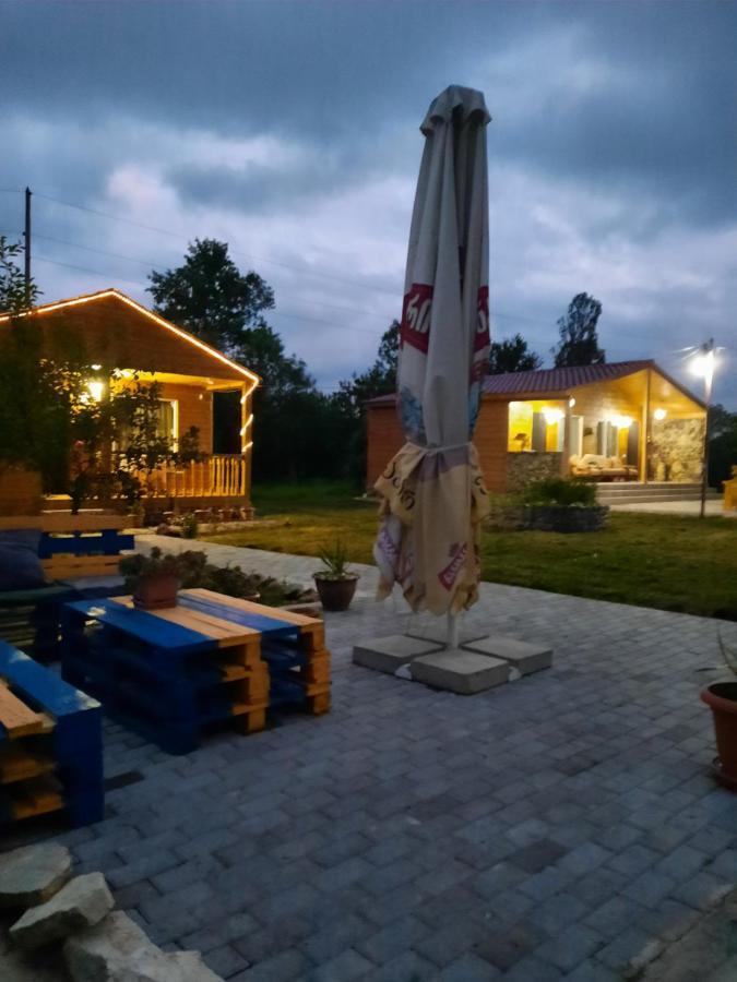 Family Hotel Maia - Cемейная гостиница Майя Dashbashi Екстериор снимка