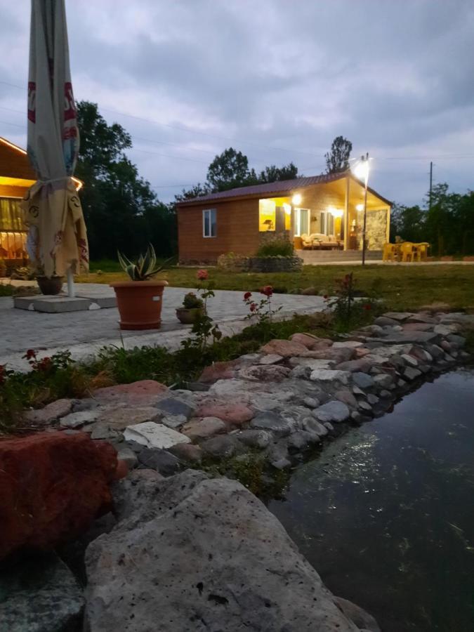 Family Hotel Maia - Cемейная гостиница Майя Dashbashi Екстериор снимка